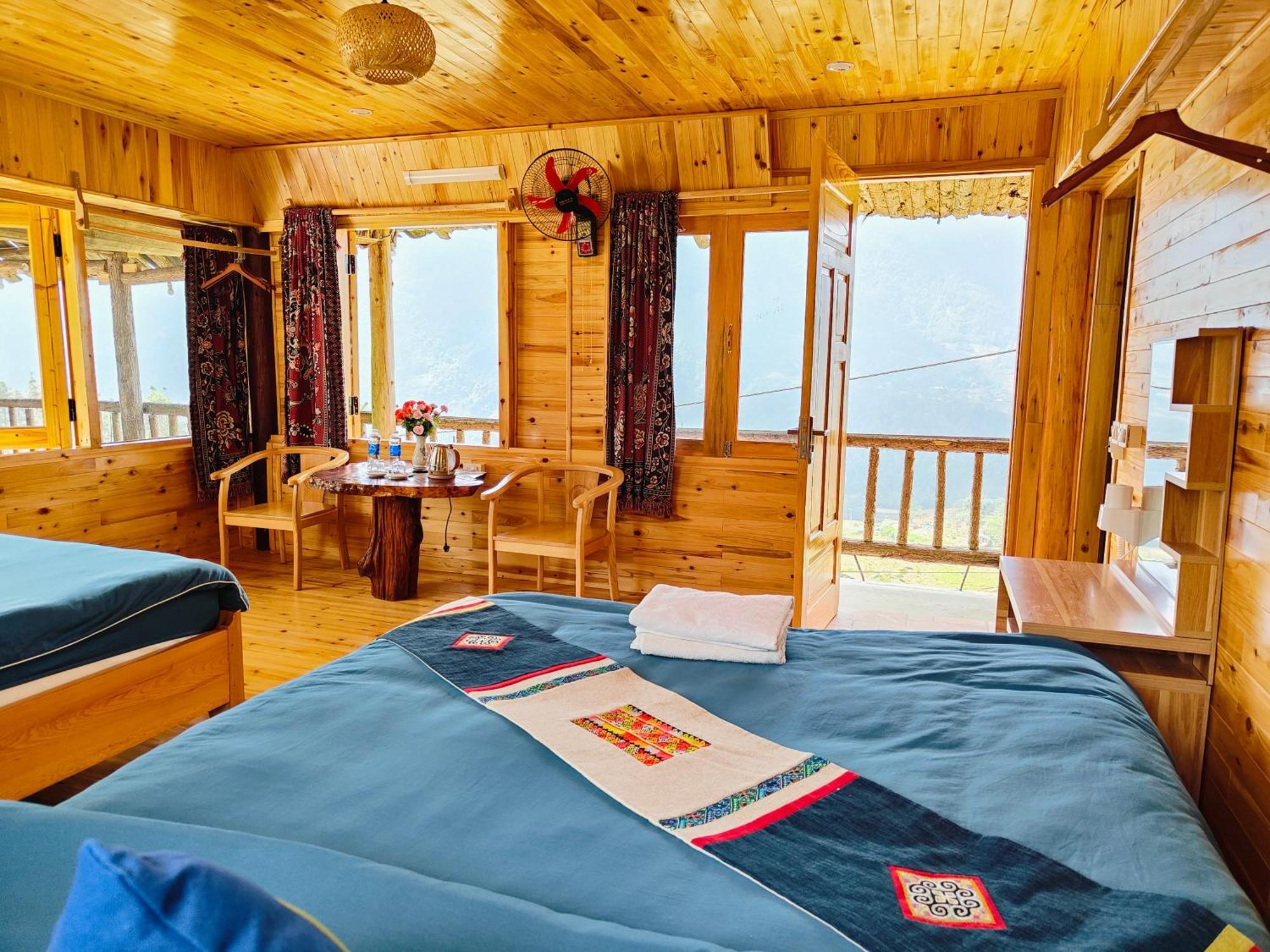 Hmong Wooden Home Sa Pa Room photo