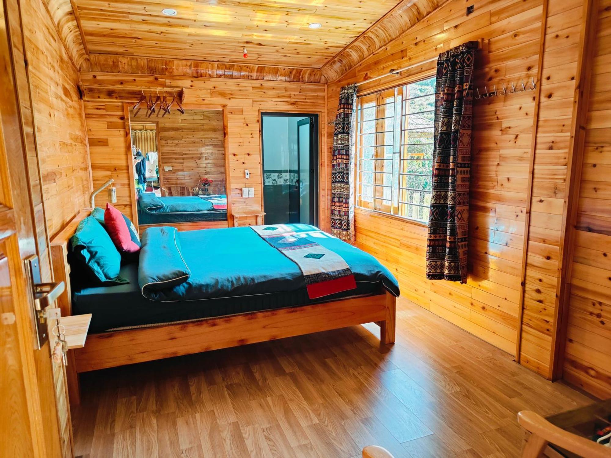 Hmong Wooden Home Sa Pa Room photo