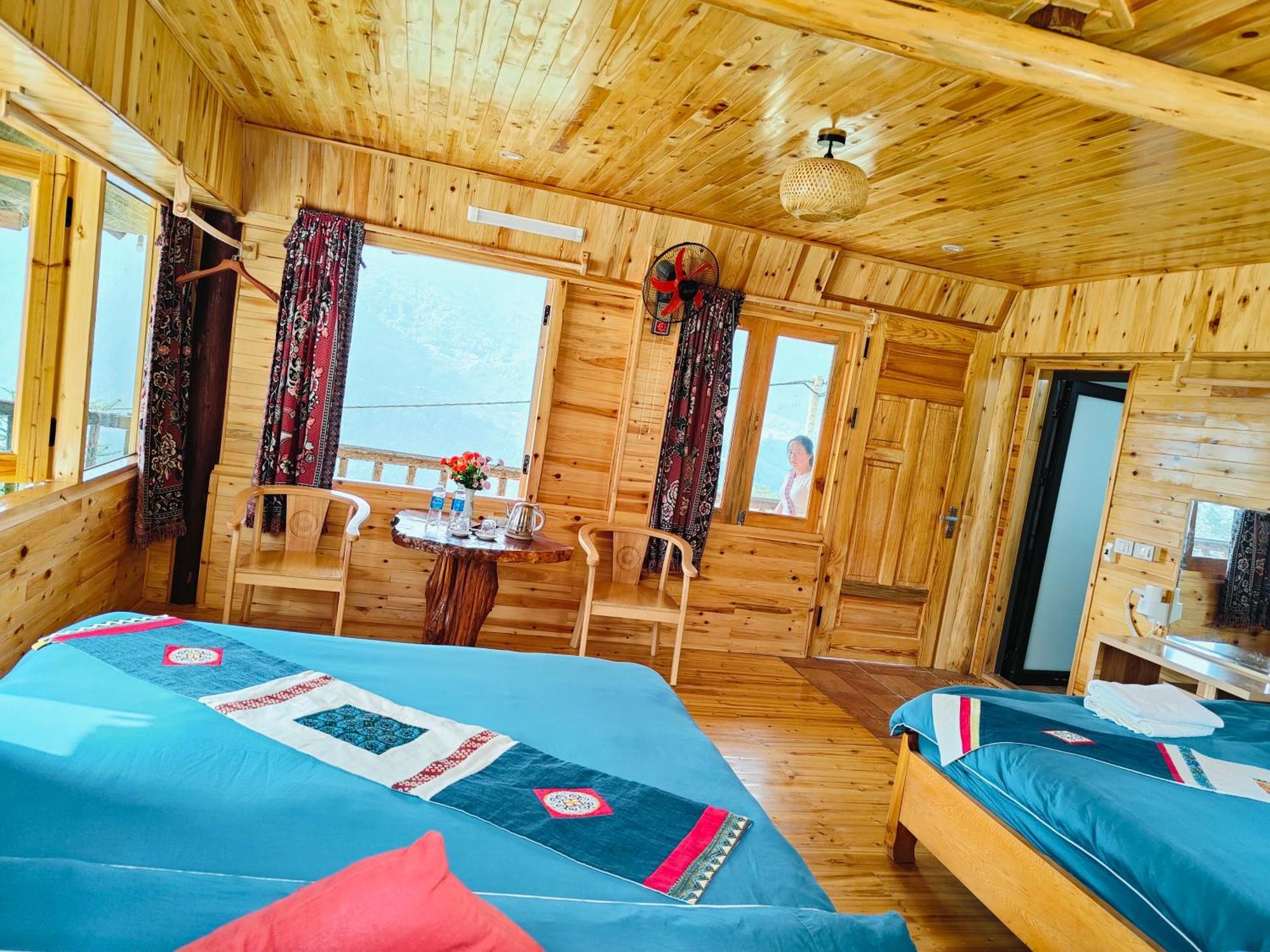 Hmong Wooden Home Sa Pa Room photo